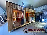 Wir präsentieren Ihnen eine luxuriöse Sauna mit den Maßen 5,4 x 2,4 x 2,7 m mit einem LUX-Tauchbecken von Thermowood Production! Video