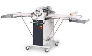 ТІСТОРОЗКАТКА SINMAG SM-520F