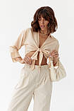 Жіноча укорочена блуза на запах — бежевий колір, M (є розміри), фото 6