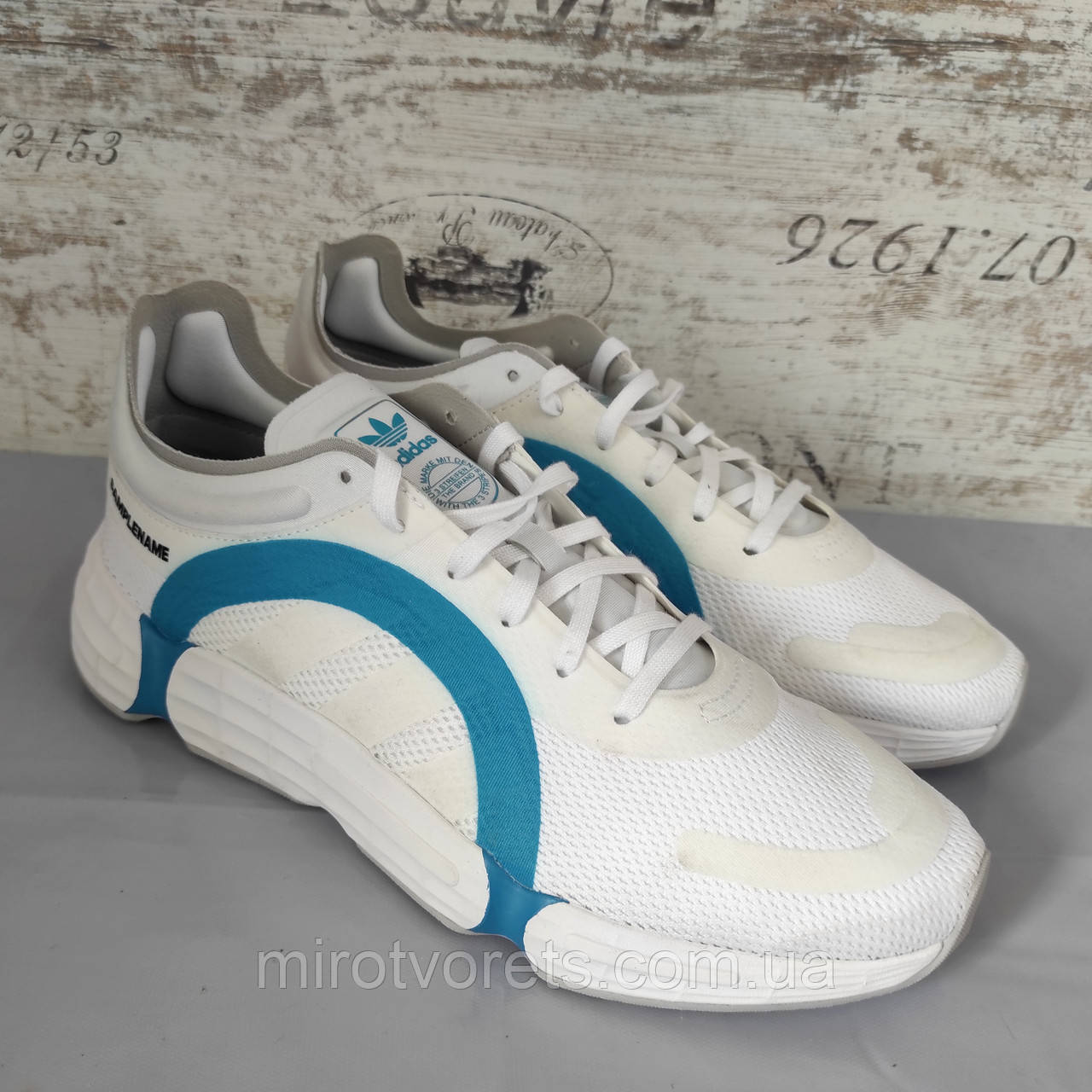 Кросівки чоловічі Adidas Sonkei (Soko) FW6136, 42р. оригінал
