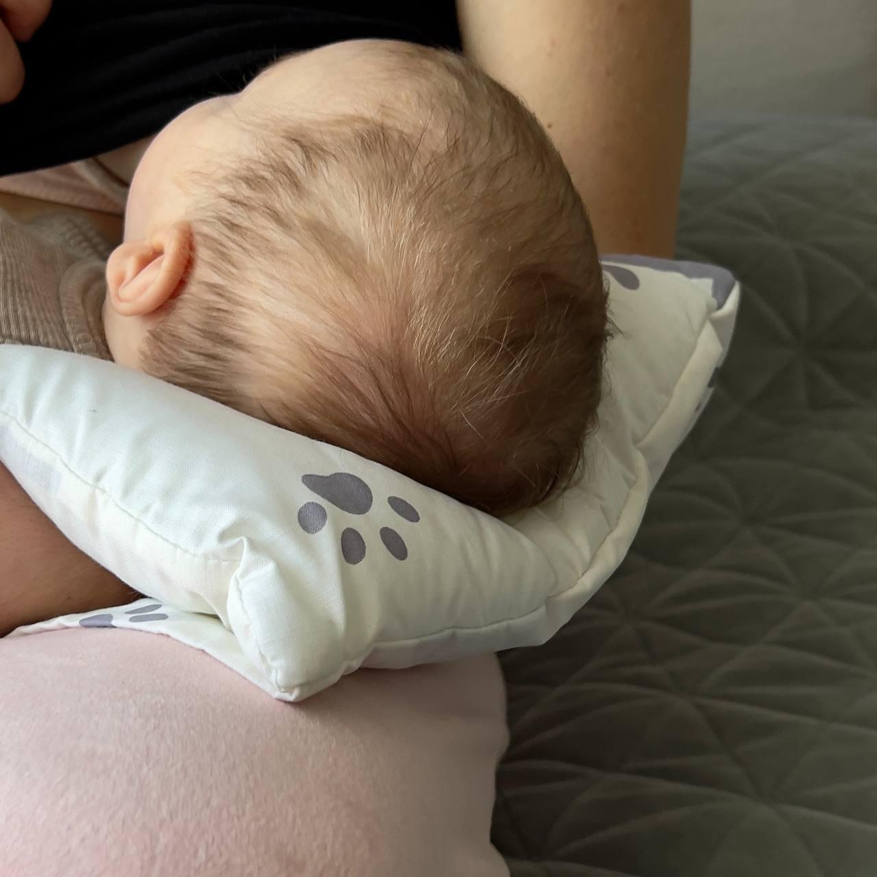 Подушка для кормления ребенка на руку, муфта на руку для кормления новорожденного - фото 1 - id-p1846822179