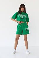 Костюм із шортами та футболкою прикрашений вишивкою California — зелений колір, L (є розміри)