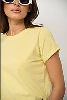 Желтая футболка женская базовая стильная укороченная прямого кроя коттон