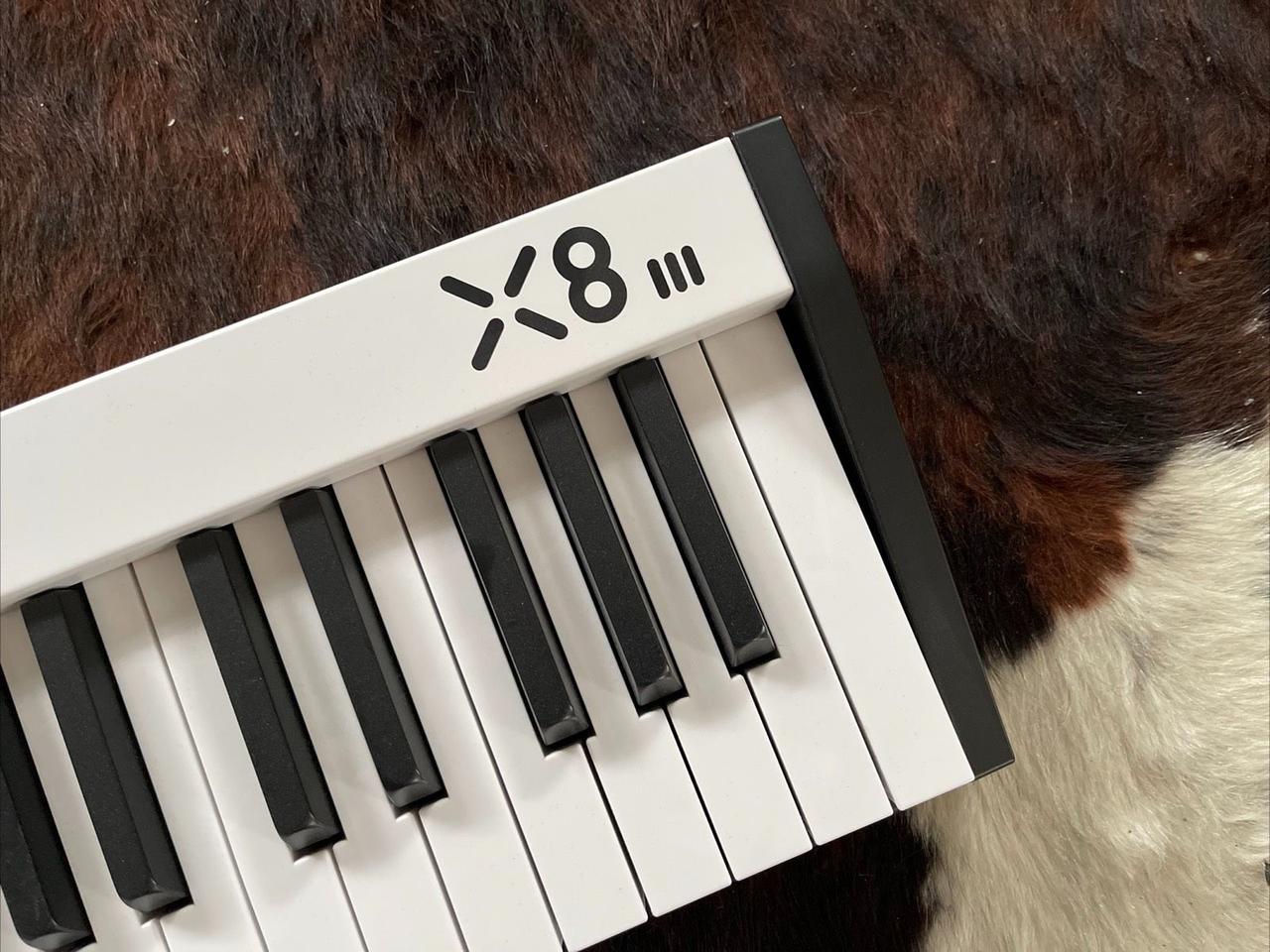 MIDI-клавіатура Midiplus X-8 III - фото 5 - id-p2194992346
