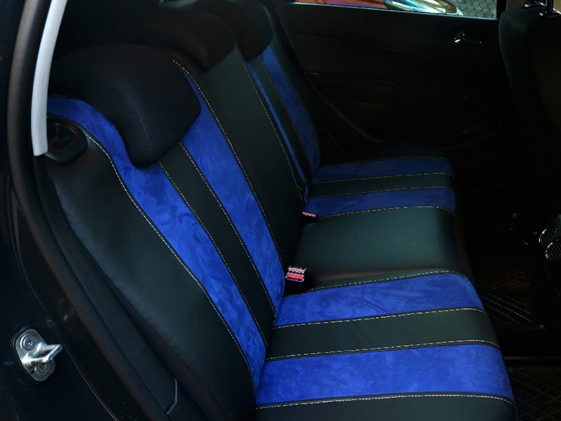 Универсальные авто чехлы на сиденья с эко кожы Pok-ter GT line с синей вставкой - фото 4 - id-p2194955525