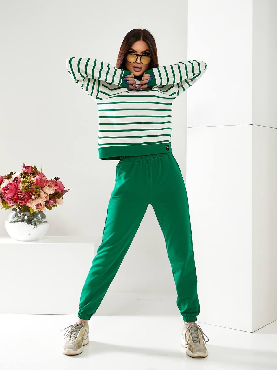 Костюм Джогери з високою посадкою на гумці та вільна блузка в смужку зелений