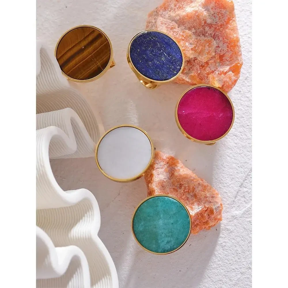 Жіноче кільце з натуральним каменем "Всесвіт", фото 1