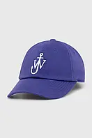 Urbanshop Бавовняна бейсболка JW Anderson Baseball Cap колір фіолетовий з аплікацією AC0198.FA0349.830 РОЗМІРИ