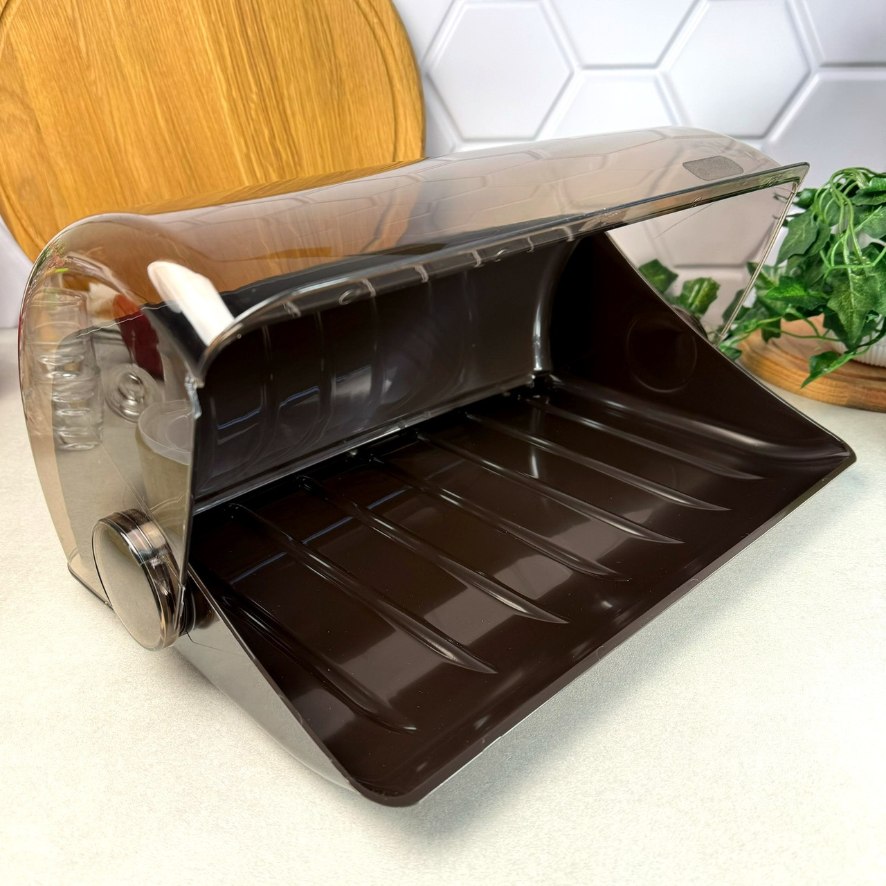 Коричнева пластикова хлібниця з відкидною кришкою NEW