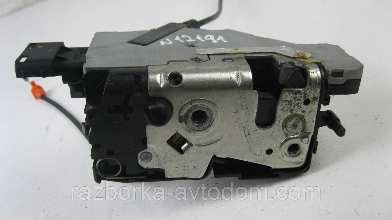 Замок задніх лівих дверей електро Citroen C4 Picasso (2006-2013) OE:9137H1, фото 1