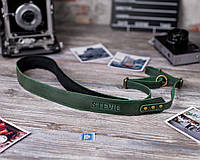 Кожаный ремень с подкладкой для фотокамеры с персонализацией зеленый