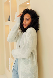 Кардиган жіночий вільний зі щільного в'язання білий із сірим принтом