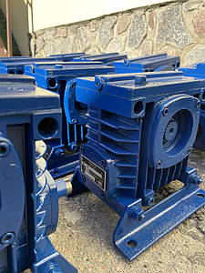 Редуктор черв'ячний одноступінчатий 2Ч-40-16