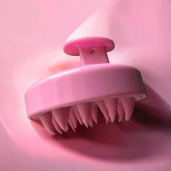 Силіконова щітка-масажер для миття голови Comair Pink