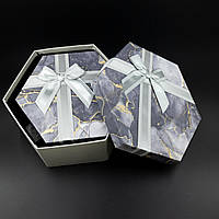 Коробка подарочная шестиугольная с бантиком. 3шт/комплект. Цвет серый. 19х10см