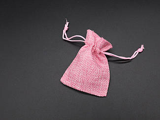 Подарунковий мішечок із мішковини на затяжках. Колір рожевий. 7х9 см