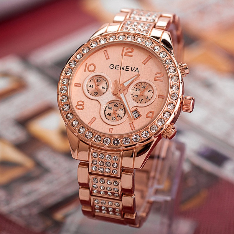 Стильные женские часы с камнями на браслете - фото 1 - id-p2196268205