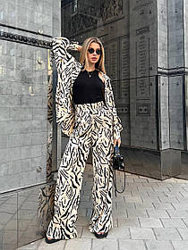 Жіночий шовковий прогулянковий костюм: сорочка та штани світло-бежева зебра