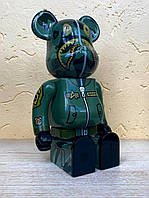 Статуэтка Bearbrick 28 см Дизайнерская игрушка Беарбрик BAPE x Alpha Industry Фигурка для интерьера Беарбик