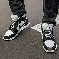 Кроссовки Nike Air Jordan 1 Retro High, Найк Еір Джордан 1 ретро хай чорно-білі Black White