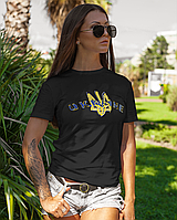 Женская футболка Mishe Патриотическая с гербом 44 Черный (200345) TV, код: 7955356