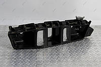 Кронштейн (крепление) переднего бампера правый Touareg NF (2010-2014), 7P6807184F
