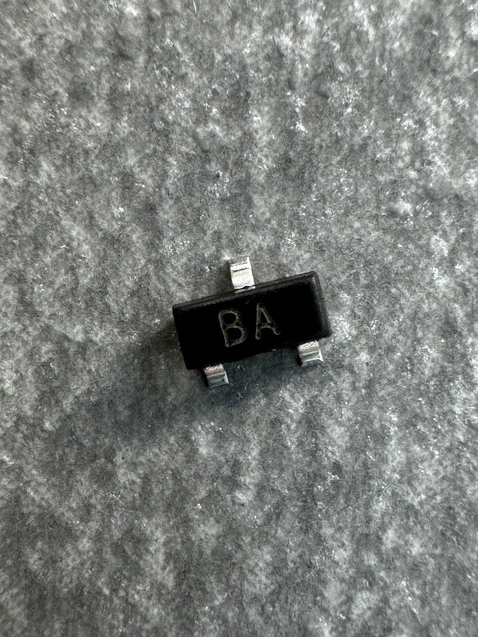 Транзистор MMBT1015G (SOT-23), фото 1