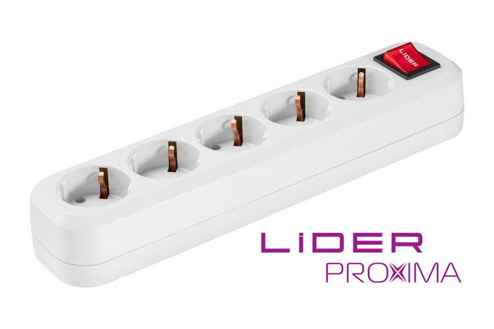 Розетка переносная 5-местная с заземляющим контактом с кнопкой LRP16 ...