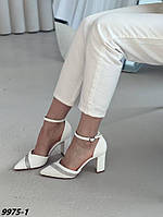 Женские туфли экокожа белые на высоком устойчивом каблуке со стразами с острым носиком 36