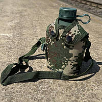 Фляга походная армейская Пиксель 1 литр в чехле, военная фляга с сумкой тактическая пластиковая на Молли