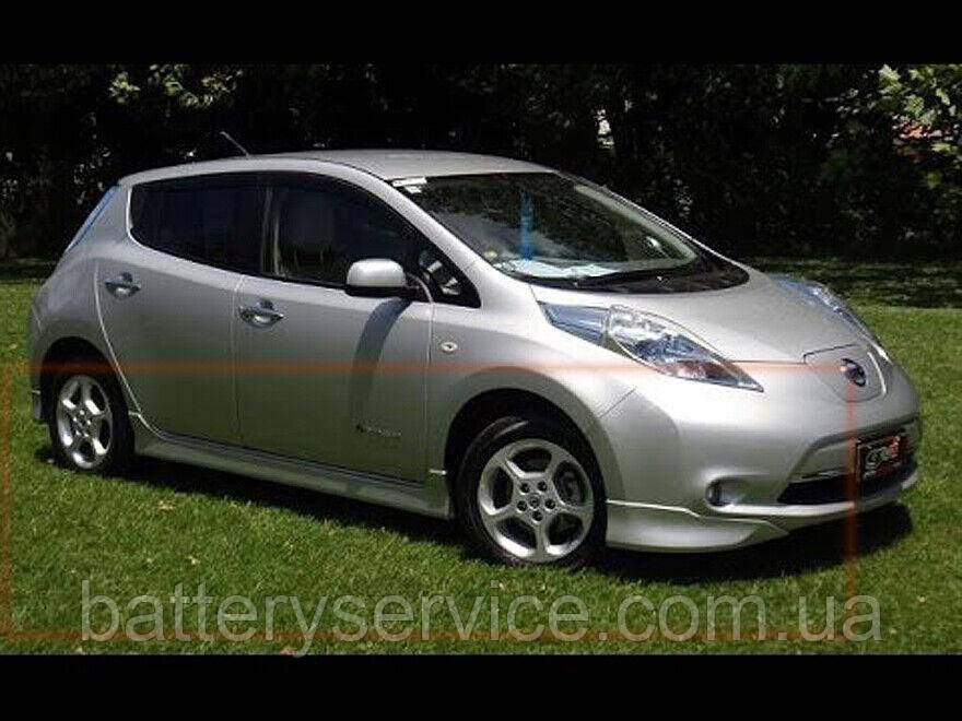 Накладки порогів Nismo для Nissan Leaf