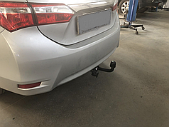 Фаркоп Toyota Corolla 180 2013-2018 (Тойота Корола 180) польський, гак на болтах