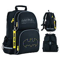 Рюкзак школьный Kite DC Comics Batman DC24-702M (LED) 38x28x15 см черный