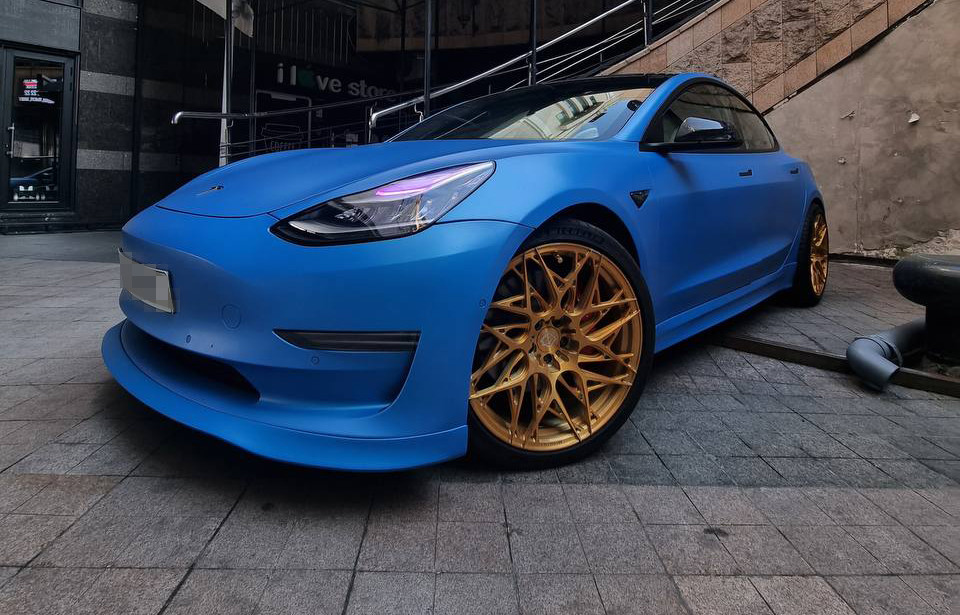 Сплітер переднього бамперу для Tesla Model 3