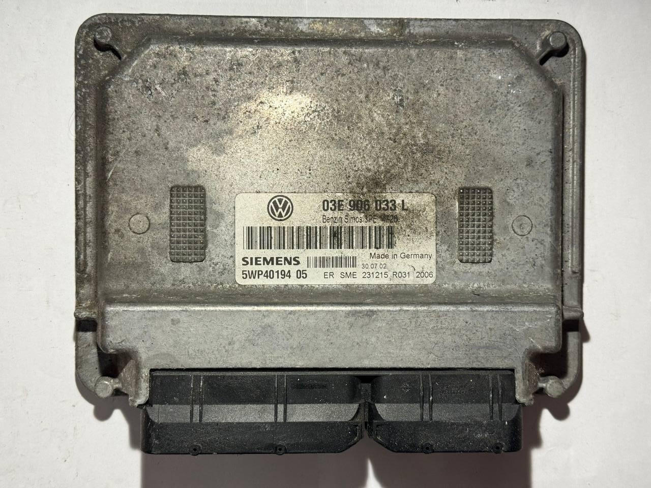 Електронний блок керування Volkswagen benzin Siemens 03E 906 033 L / 03E906033L / 5WP40194 05 / 5WP4019405