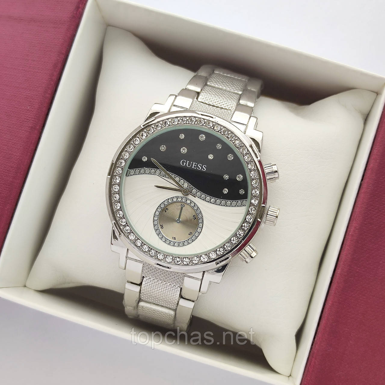 Жіночий наручний годинник Guess (Гес) сріблястий з чорним, камінчики на циферблаті, рифлений браслет - код 2374b