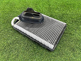 Випарник кондиціонера AUDI A4 B9 2.0L 2017 (б/у)