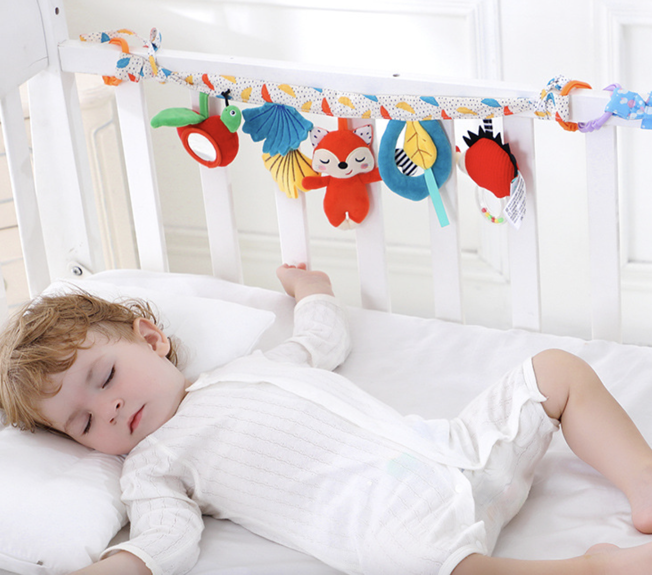Підвісна іграшка для дитячої кроватки візочка ігрового центру Лісова