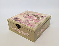 Скринька з секціями в стилі Прованс з трояндами та птахами