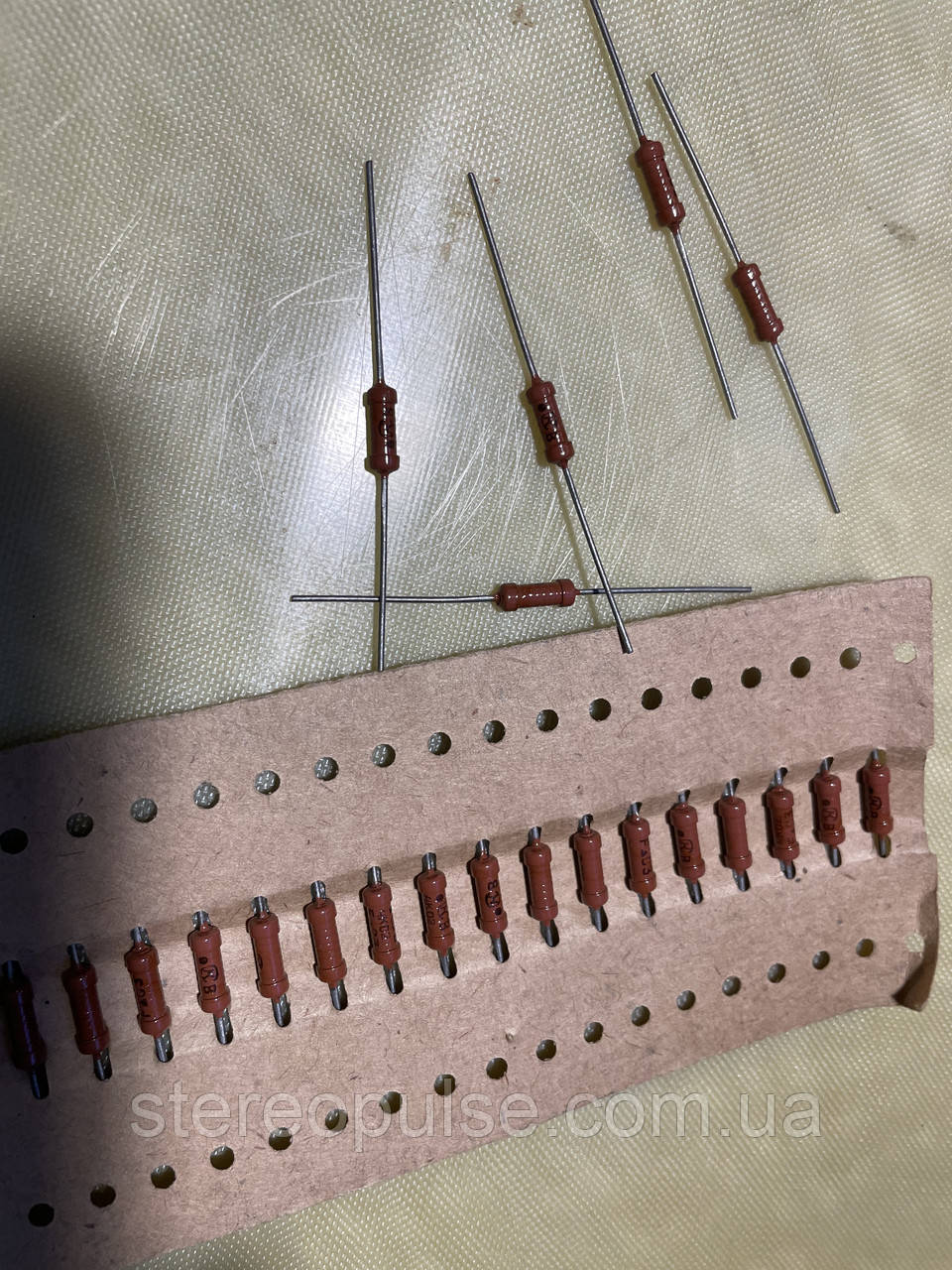 Резистор  С2 - 23  0.5вт  100Ом  5%