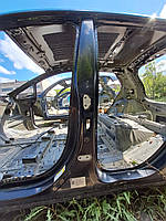 95429543 Стойка кузовная центральная лев BOLT EV 17-21 подогнут порог к задней четверти 9/10 на кузове (BEV01)