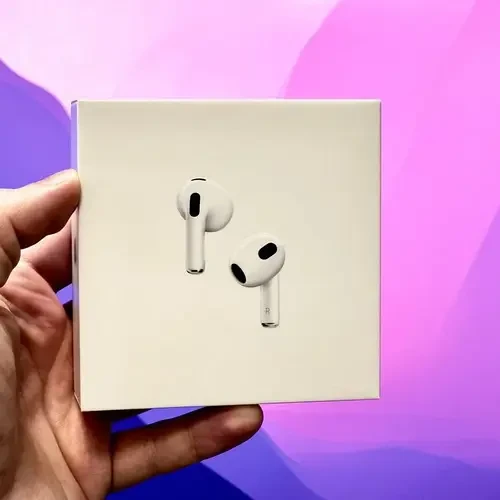 Беспроводные наушники apple AirPods 3 с качественным звуком! с сенсорным управлением и кейсом - фото 1 - id-p2198108650