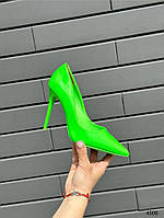 Жіночі туфлі човники на високій шпильці салатові лакована екошкіра із гострим носиком 35