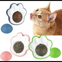 Кошачий мятный шарик для кошек. Кошачья мята. Шарик наклейка на стену кошачья мята