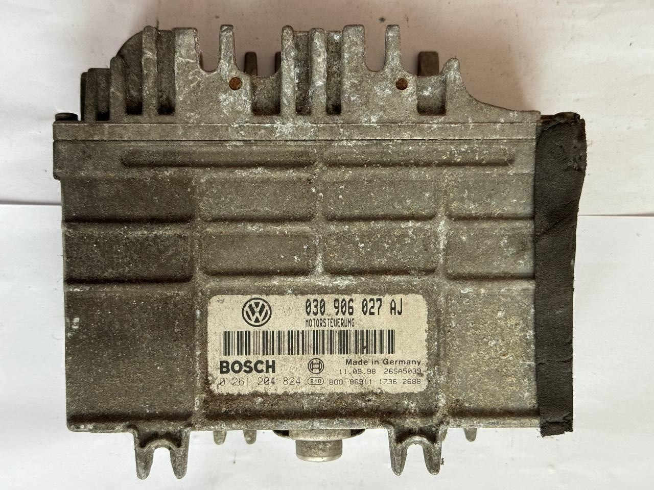 Електронний блок керування Volkswagen Bosch 030 906 027 AJ / 030906027AJ / 0 261 204 824 / 0261204824