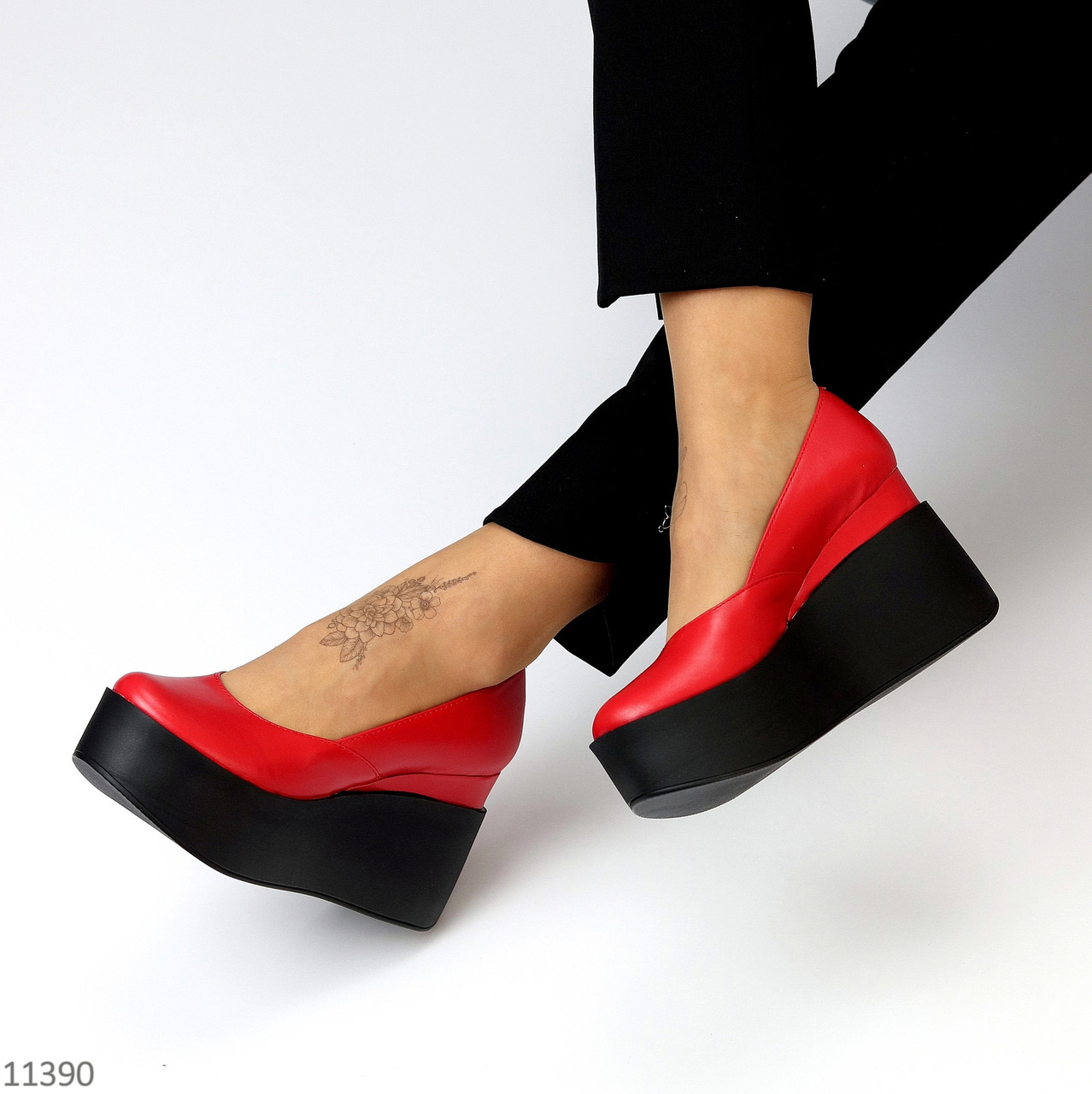 Яркие красные кожаные женские туфли на платформе танкетке WOW эффект ...