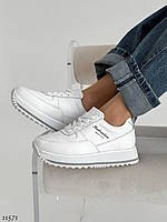Стильные и комфортные женские кроссовки белые 36
