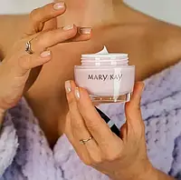 Інтенсивно зволожувальний крем для сухої шкіри Mary Kay