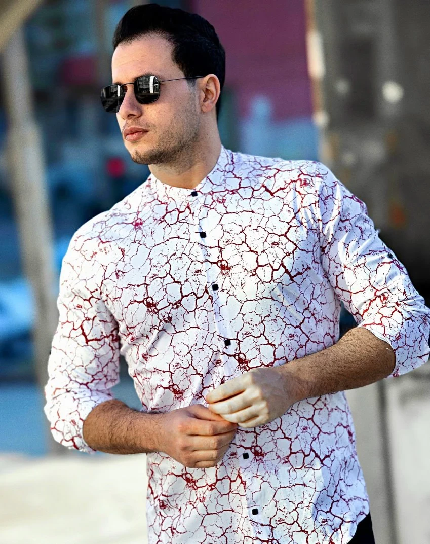 Модна сорочка білого кольору з бордовим малюнком M L XL XXL 01-50-805