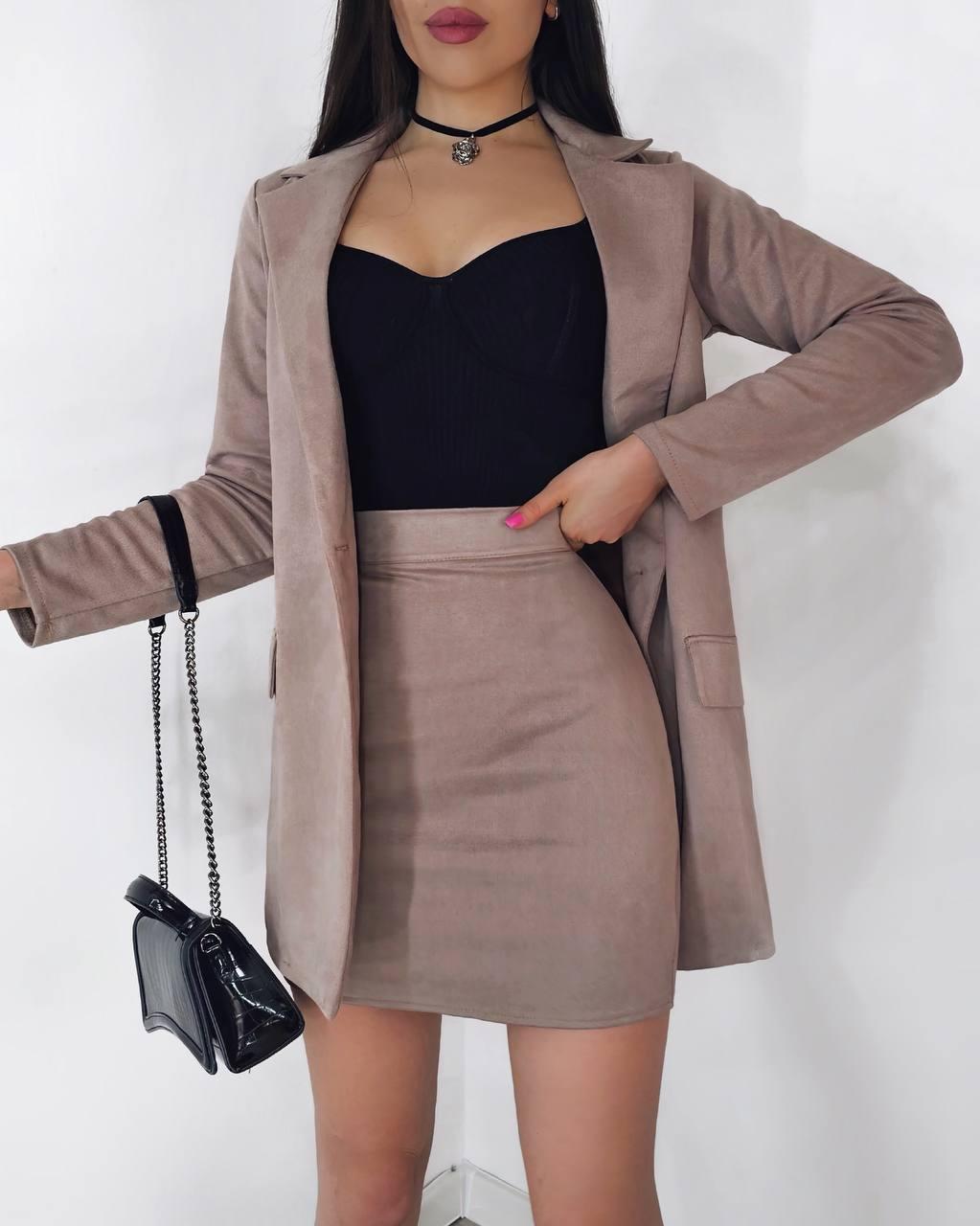 Женский удобный костюм пиджак+юбка изткани замша на дайвинге размеры 42-48 - фото 1 - id-p2198318076